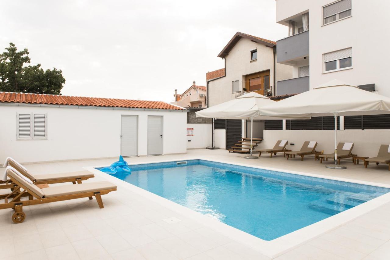 Apartment Zara - Luxury Apartment With Private Pool Екстер'єр фото