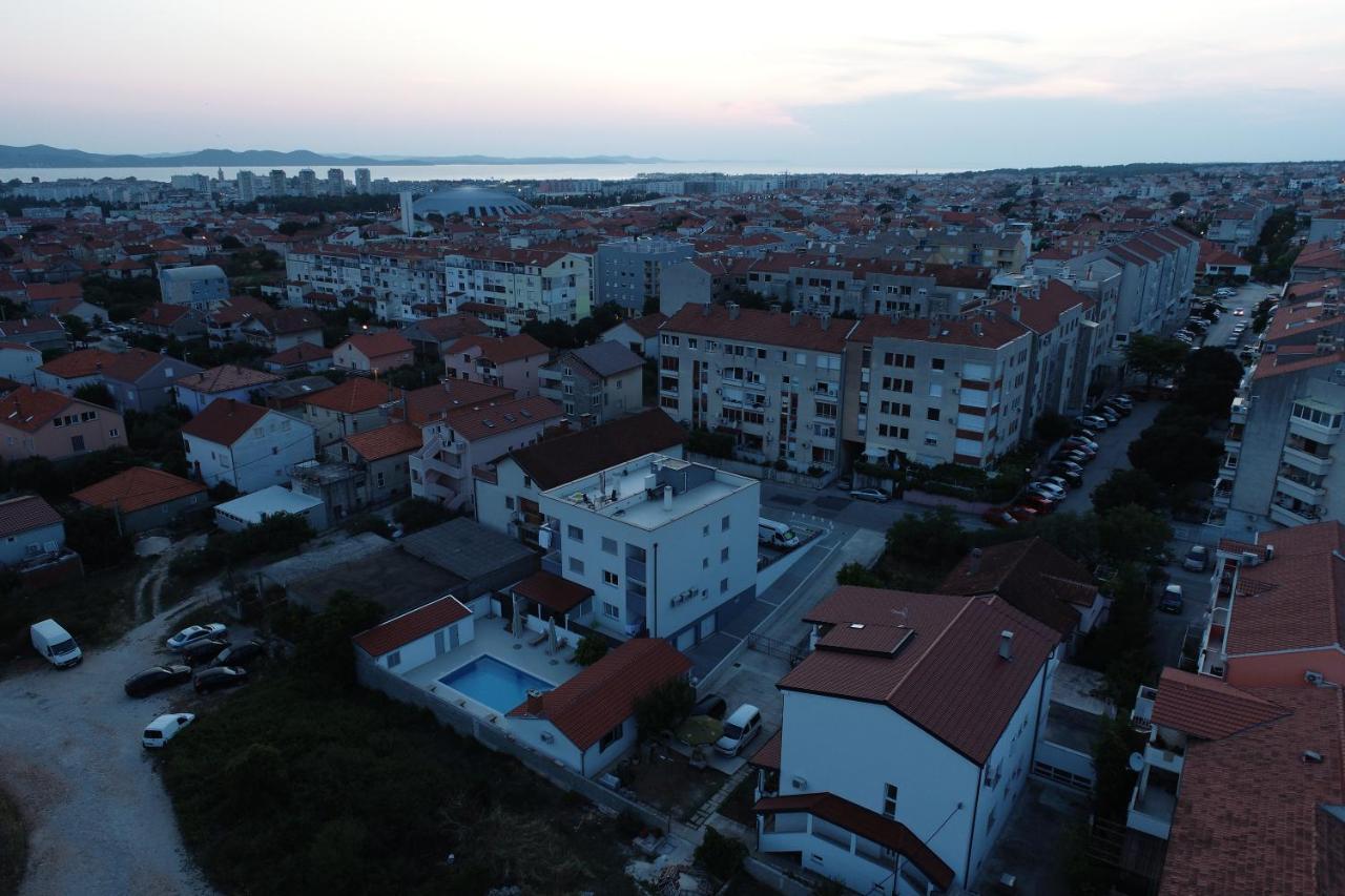 Apartment Zara - Luxury Apartment With Private Pool Екстер'єр фото