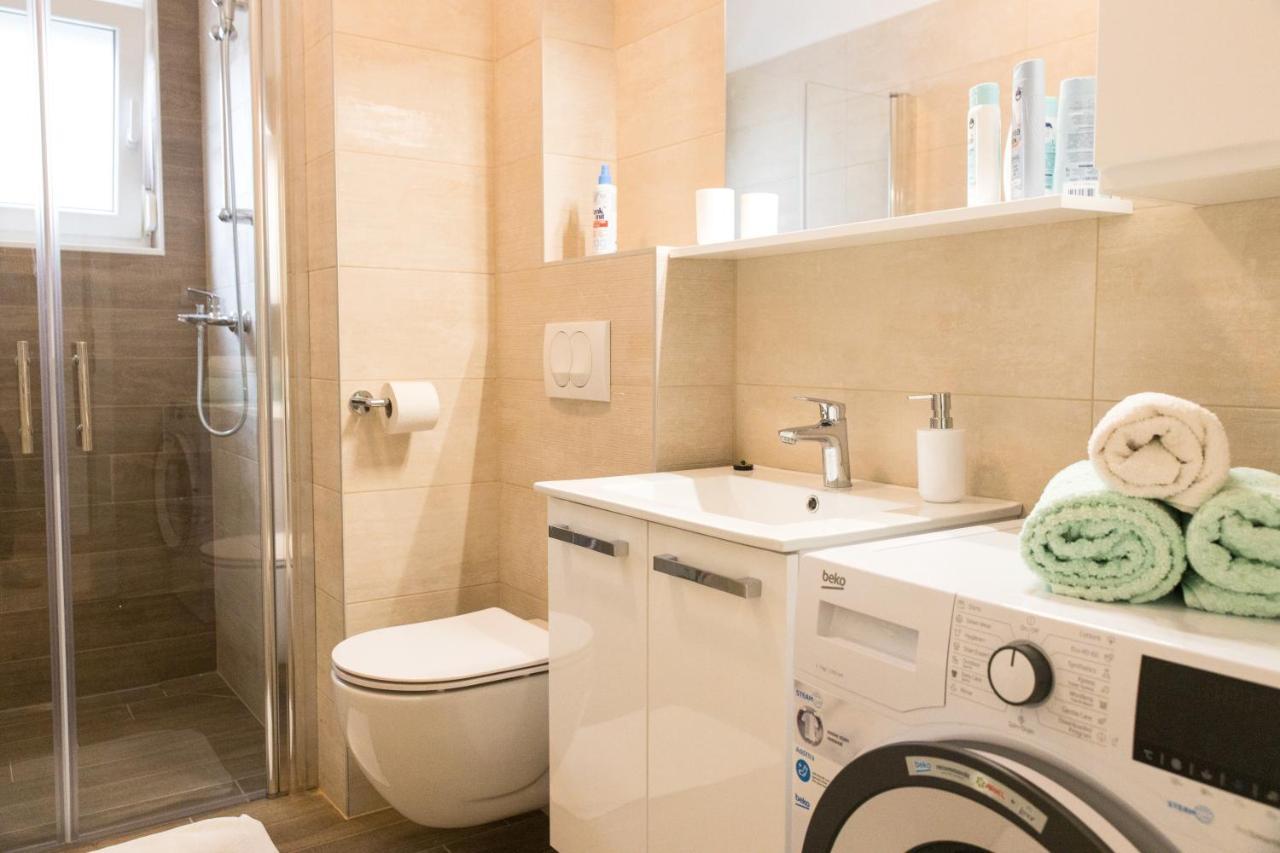 Apartment Zara - Luxury Apartment With Private Pool Екстер'єр фото