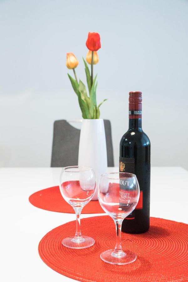 Apartment Zara - Luxury Apartment With Private Pool Екстер'єр фото