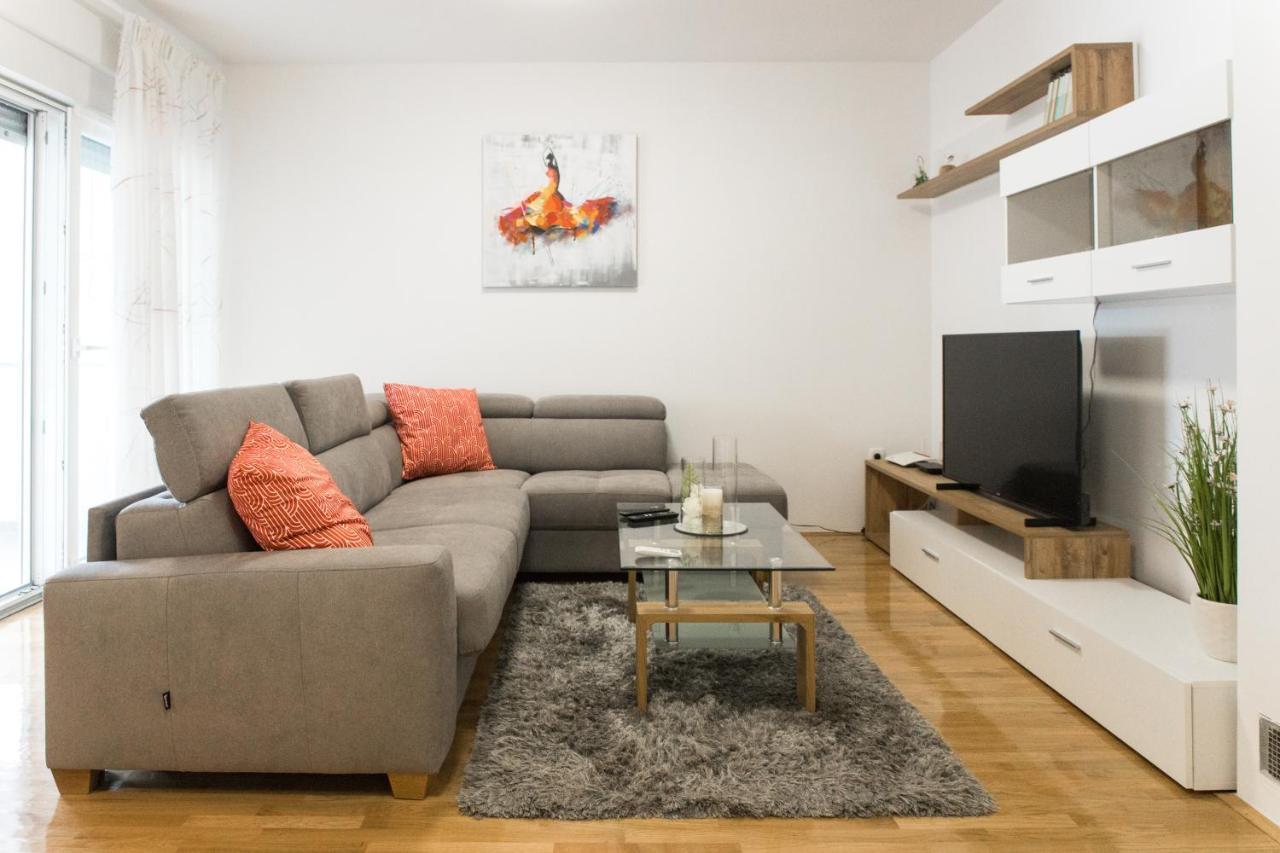 Apartment Zara - Luxury Apartment With Private Pool Екстер'єр фото